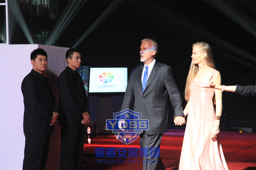 北京銀盾安保加拿大的著名電影導(dǎo)演提供安保護衛(wèi)服務(wù)