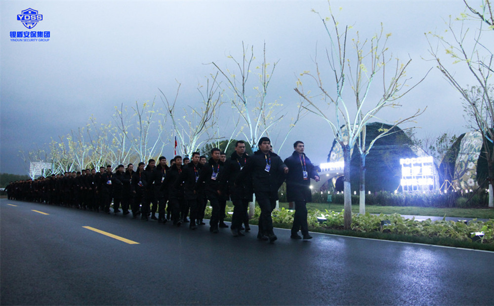 如何從一個北京大學(xué)的保安公司的保安成了校長